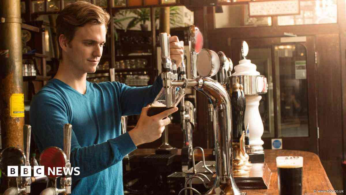 Pubs and hotels could see business rates reformed after review