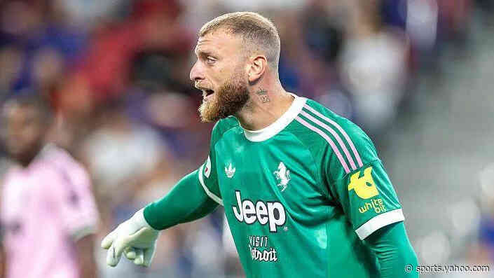 Keeper Di Gregorio poised to join Bournemouth on loan