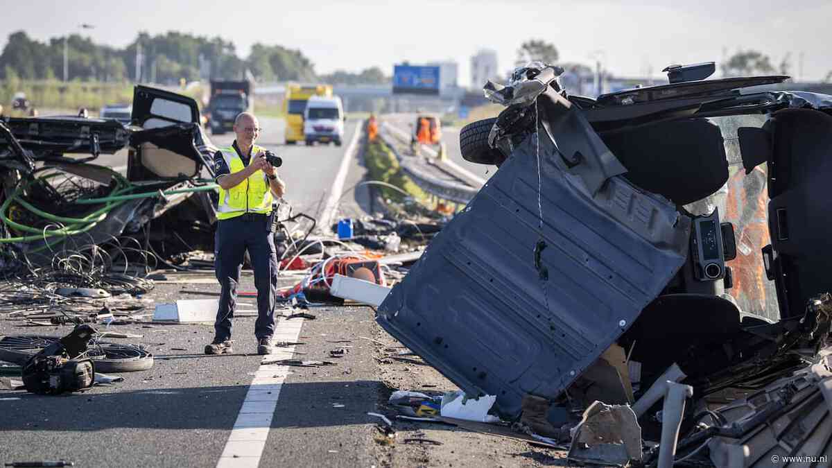 Scholieren gewond door glassplinters na ongeluk A28: 'Engeltjes op schouders'