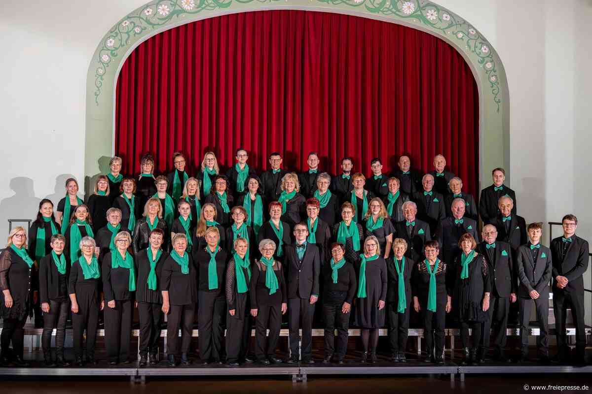 „Ein Dorf singt“: Gesangverein Langenbernsdorf feiert 155 Jahre mit großem Orchester
