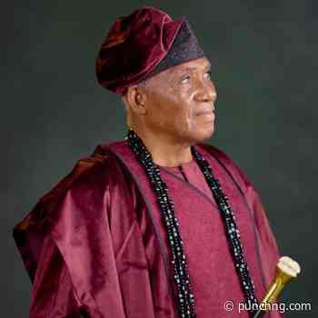 Actress Lilian Esoro announces death of father