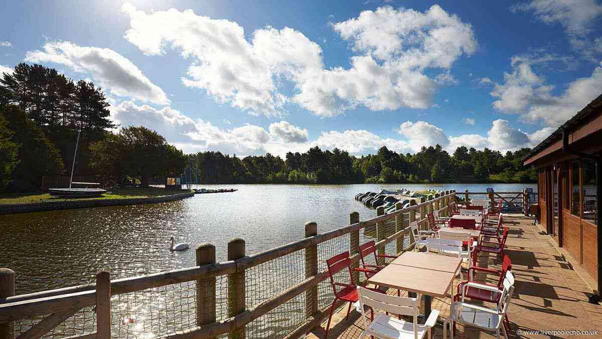 Center Parcs makes major change to bookings with £5 per person charge