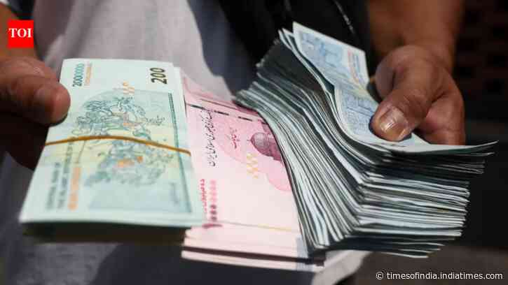 No relief for Rial: Iranian currency sinks to record low as US works on new sanctions