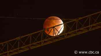 Partial lunar eclipse to grace Canadian skies this week