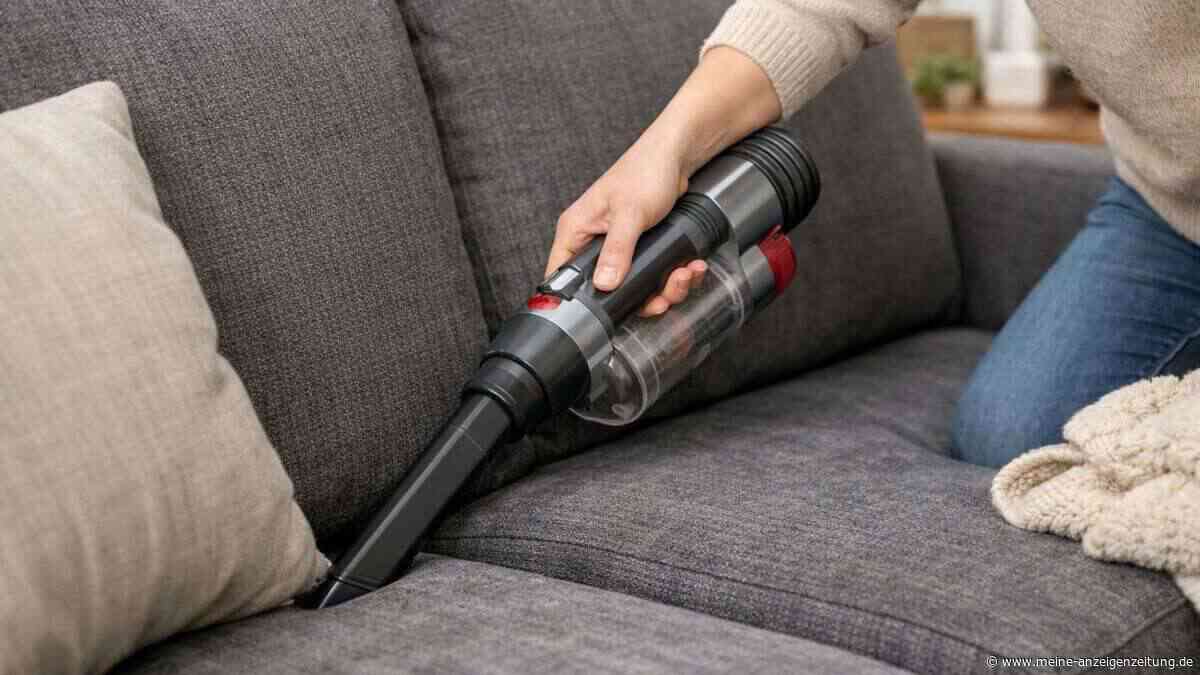 Der Socken-Trick für den Staubsauger: Warum dieser ungewöhnliche Handgriff im Haushalt genial ist