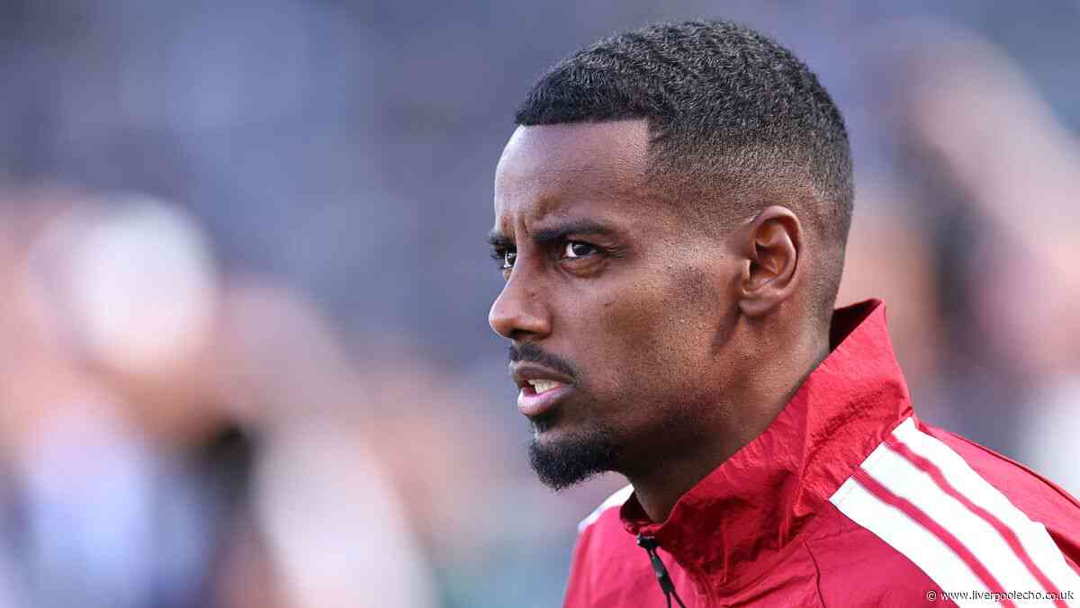 Alexander Isak issues Liverpool statement after being targeted by Newcastle United supporters