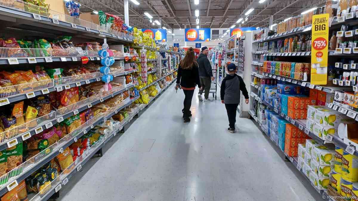 Canadian retail sales rise 0.6% in June, e-commerce jumps 9.9%