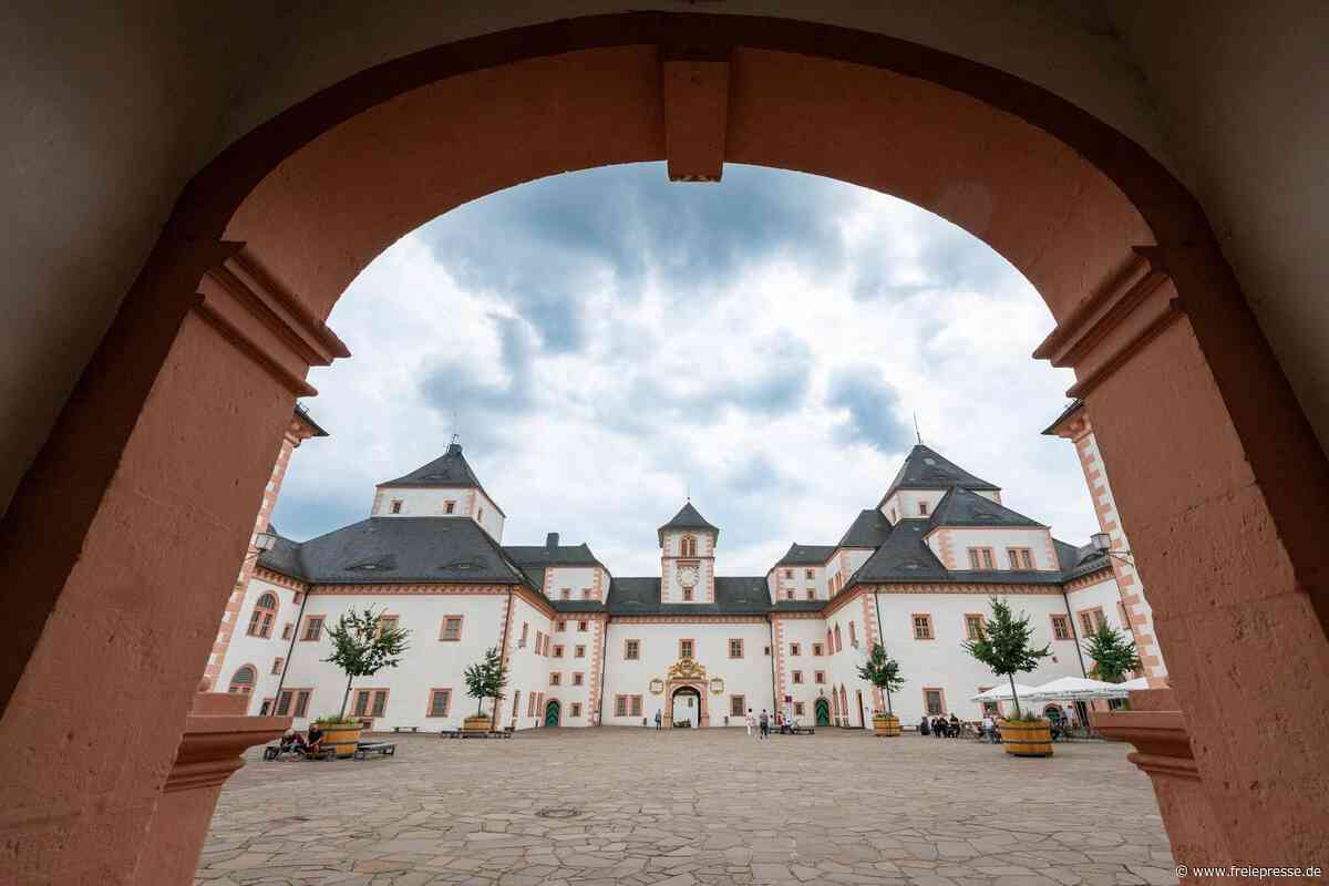 Ausstellung auf Schloss Augustusburg: Eine Million Steine, 13 Themenwelten