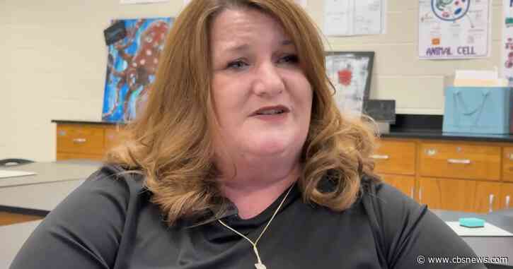 Cobb County Teacher of the Year turns lessons on cells and DNA into lessons for life