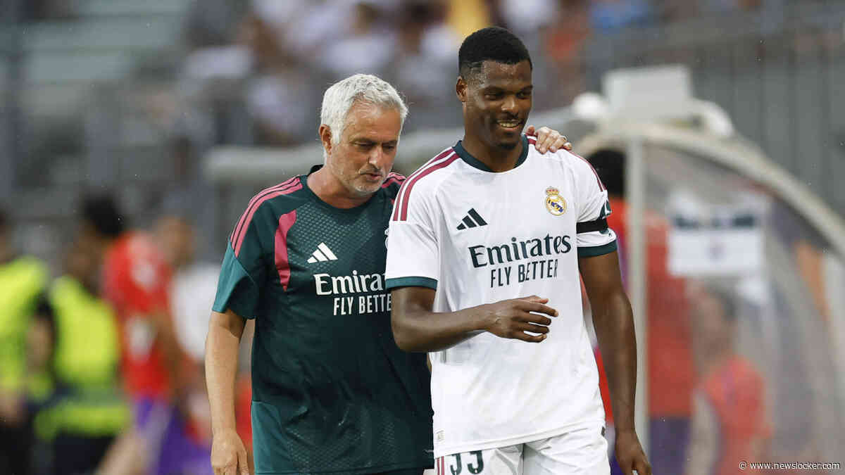 José Mourinho sprint vanaf bank Real Madrid om Denzel Dumfries te corrigeren