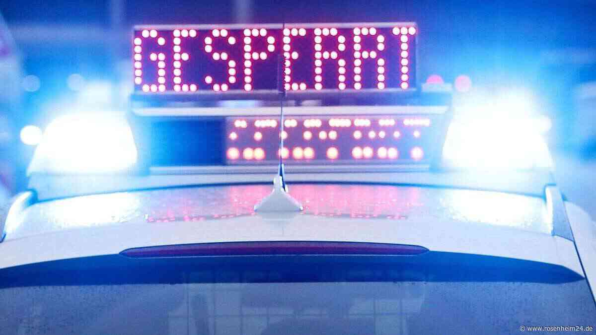 Offenbar schwerer Lkw-Unfall auf A93 bei Raubling – Autobahn voll gesperrt