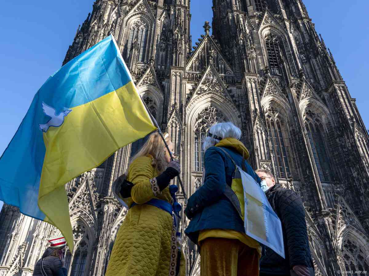Köln: Menschenkette zum Unabhängigkeitstag der Ukraine