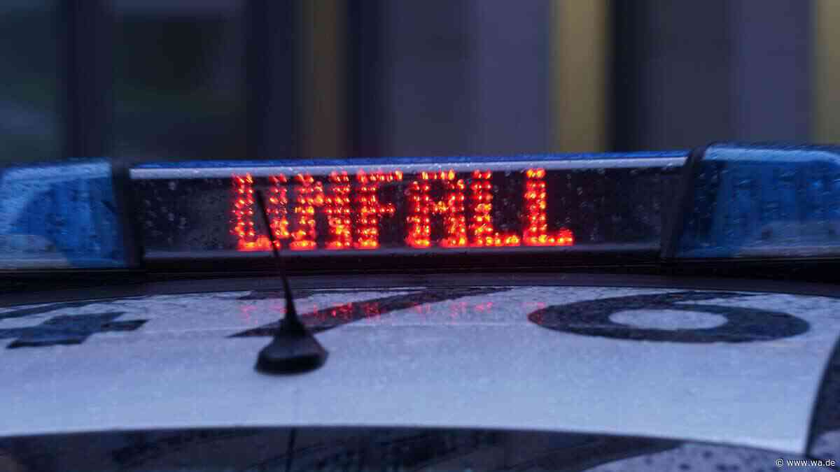 Tödlicher Unfall auf der B 54 – Polizei sucht Zeugen