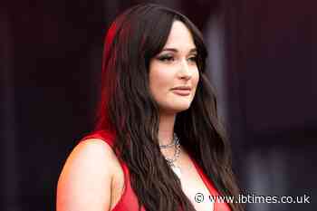 'Nowhere Is Safe From Libtards': MAGA Pundits Reportedly Lash Out at Kacey Musgraves Over Onstage Plea