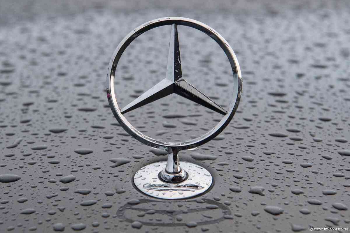 Mercedes-Stern in Plauen abgebrochen