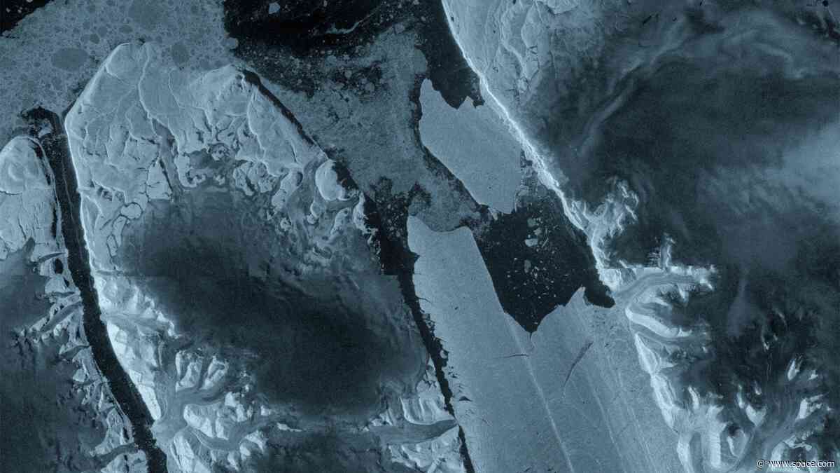 Satellite sees Greenland's most significant floating ice loss in over a decade | Space photo of the day for Aug. 24, 2026