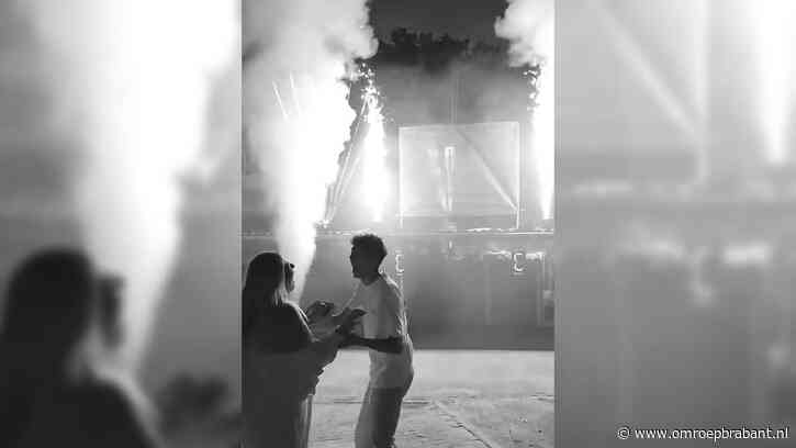 Stel laat suffe confetti links liggen en kiest voor hardstyle gender reveal