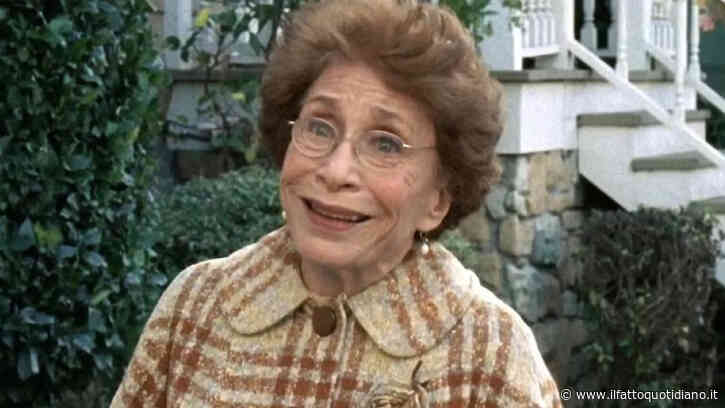 È morta Bunny Levine, l’attrice di “Una mamma per amica” e “La La Land”: aveva 97 anni