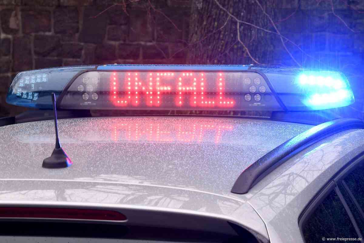 Zettlitz: Autos nach Unfall nicht fahrbereit – 13.000 Euro Schaden