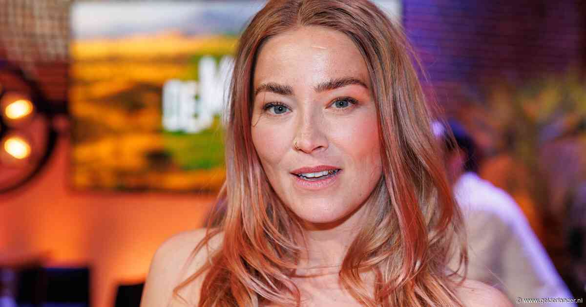 Geraldine heeft een opvallende verzameling en Ortál showt haar babybuik bij 37 weken zwanger