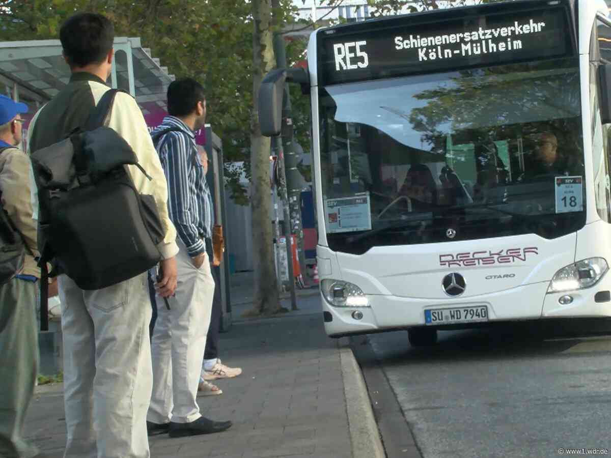 Gesperrte Bahnstrecke Düsseldorf-Köln