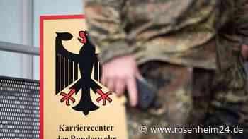 Farbattacke auf das Karrierecenter der Bundeswehr in München