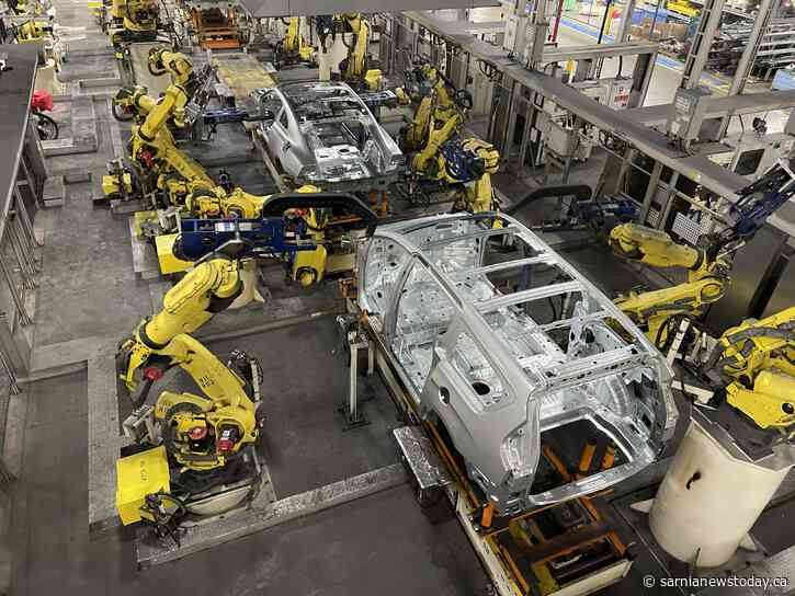 Trump threatens more tariffs on auto sector January 1