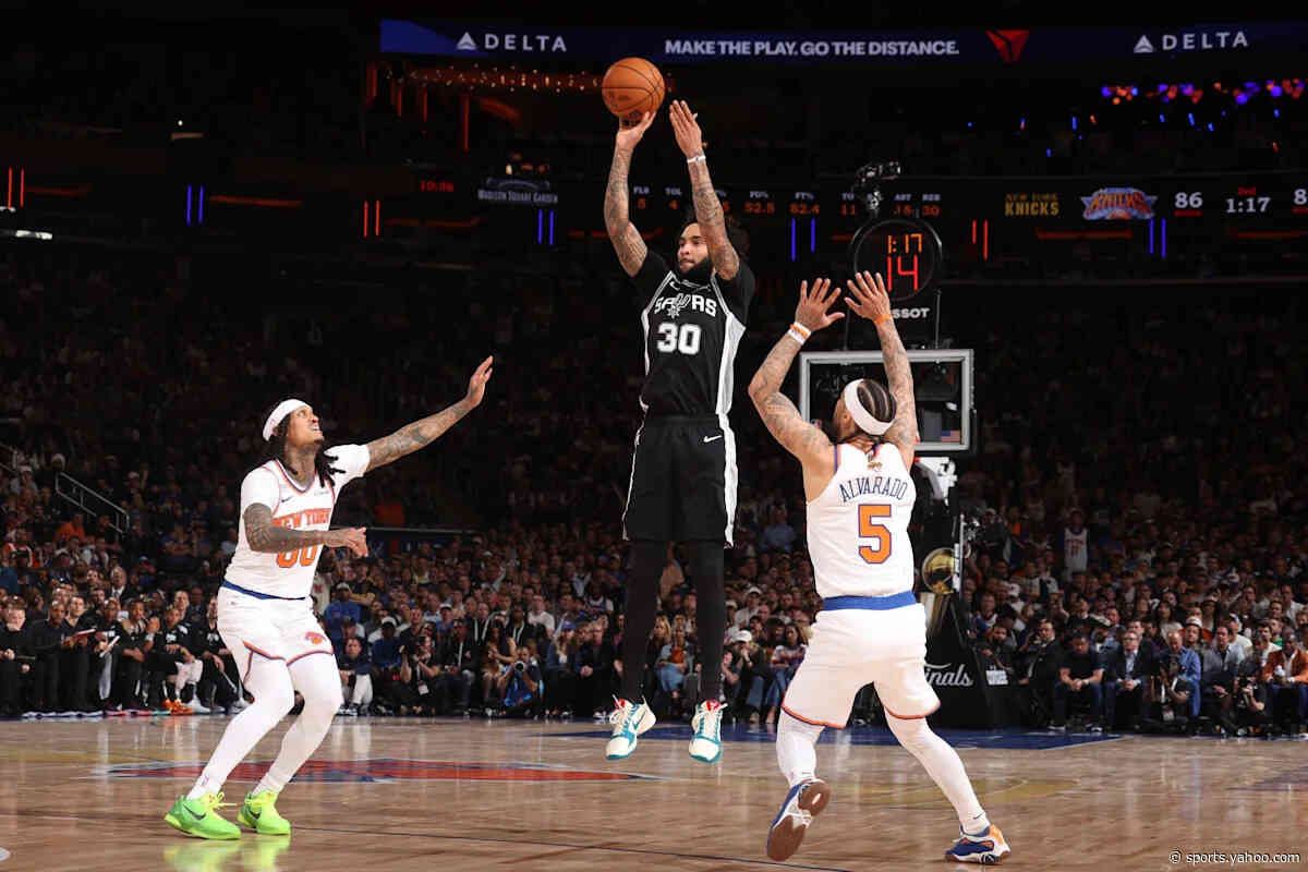 Julian Champagnie should keep his starting spot