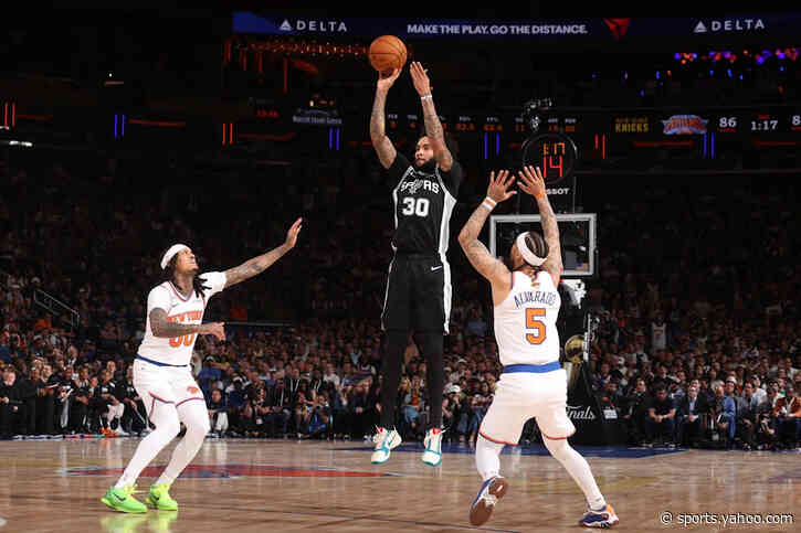 Julian Champagnie should keep his starting spot