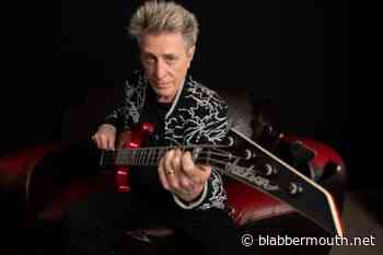 Ex-JOURNEY Bassist ROSS VALORY Always Knew 'Don't Stop Believin'' Would Become A Huge Hit