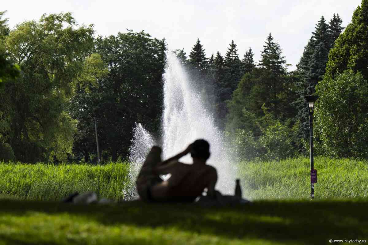 Quebecers support a right to cooling during heat waves, poll finds