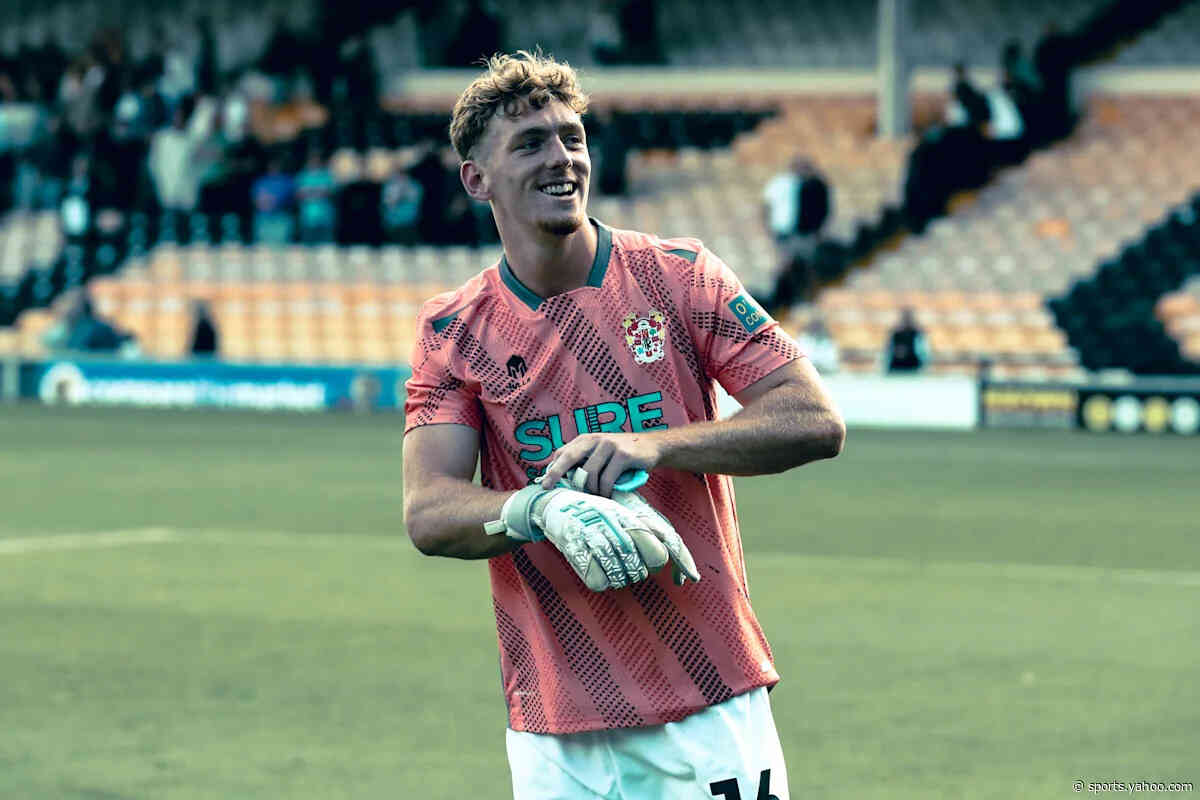 🎥 Did it work out? Defender goes in goal for 50 minutes in 🏴󠁧󠁢󠁥󠁮󠁧󠁿
