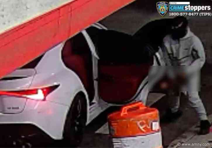 Bronx gun violence: Masked man sought for shooting victim in buttocks on street