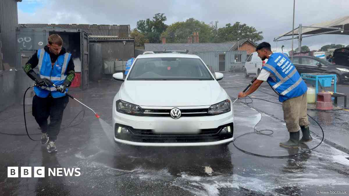 Car wash 'worried' about possible water use ban