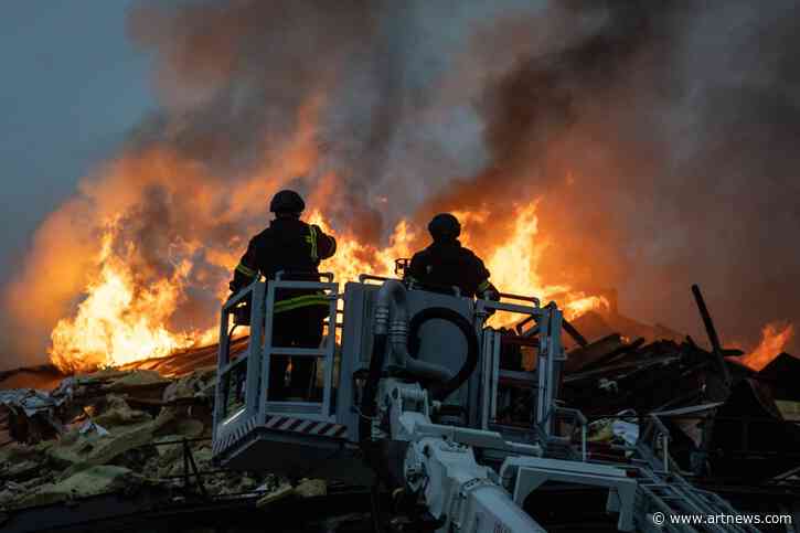 Russian Strike Causes Fire at Ukraine’s Kherson Regional Art Museum