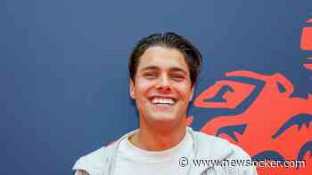 Relatie van Frans Bauer Jr. (21) is gestrand, vader Frans reageert: ’Ik vraag me af of hij de liefde ooit gaat vinden’