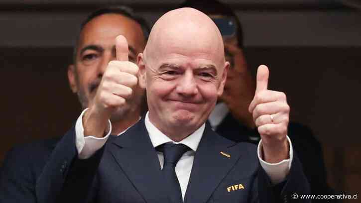 Samuel Eto'o respaldó a Infantino y pidió retomar proyecto para privatizar el Mundial