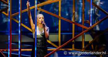 Streep door Davina Michelle op songfestival? NPO zit vast na afzegging AvroTros