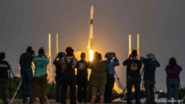 Goodbye, Falcon 9: SpaceX planning to retire workhorse launcher when Starship is up and running