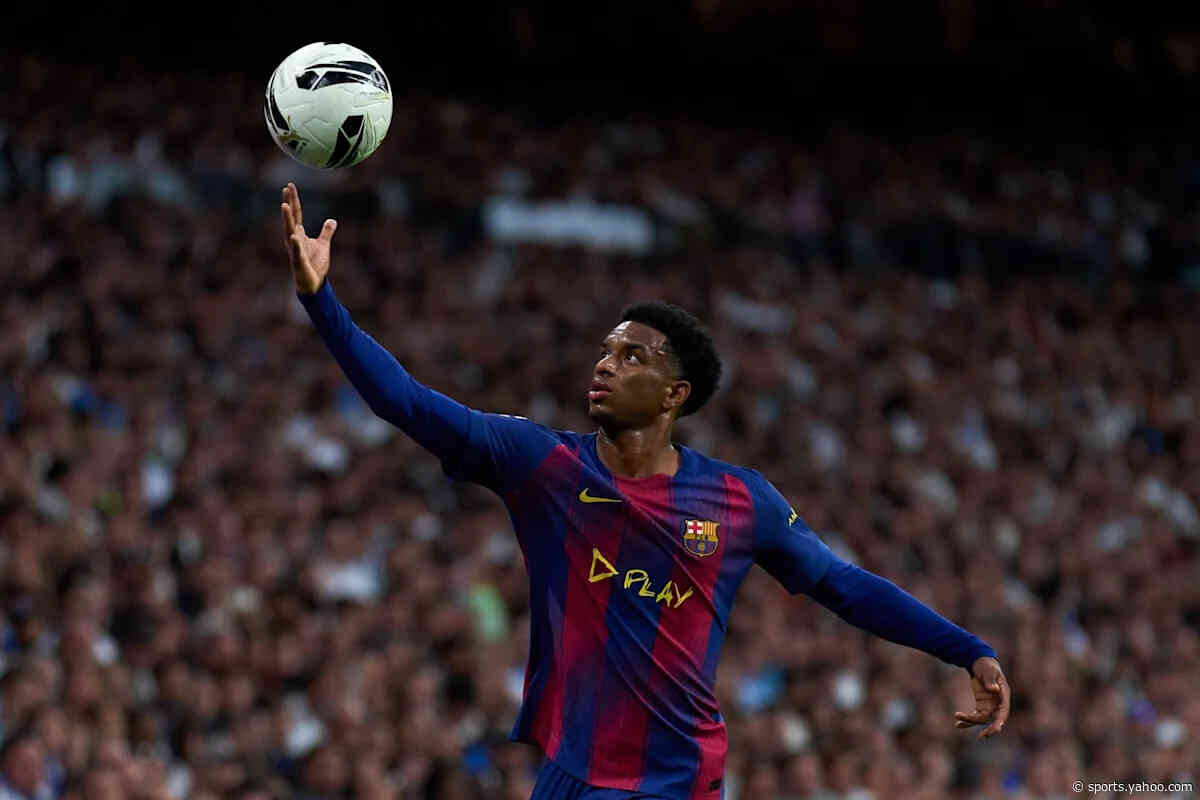 Barcelona defender frustrated with his situation after rejecting offers to stay