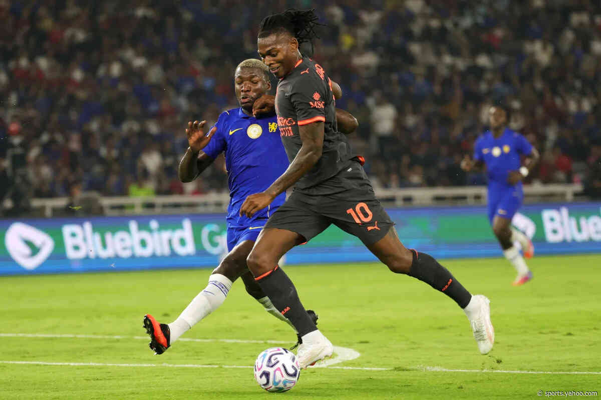 Aston Villa emerge as late contenders for Milan star Rafael Leao