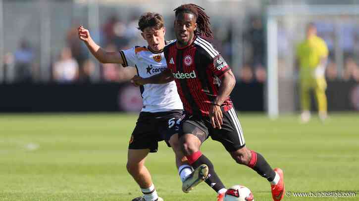 Eintracht Frankfurt leiht Stürmer aus