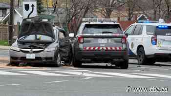 SIU clears Toronto police officer involved in Etobicoke crash that injured 18-year-old man