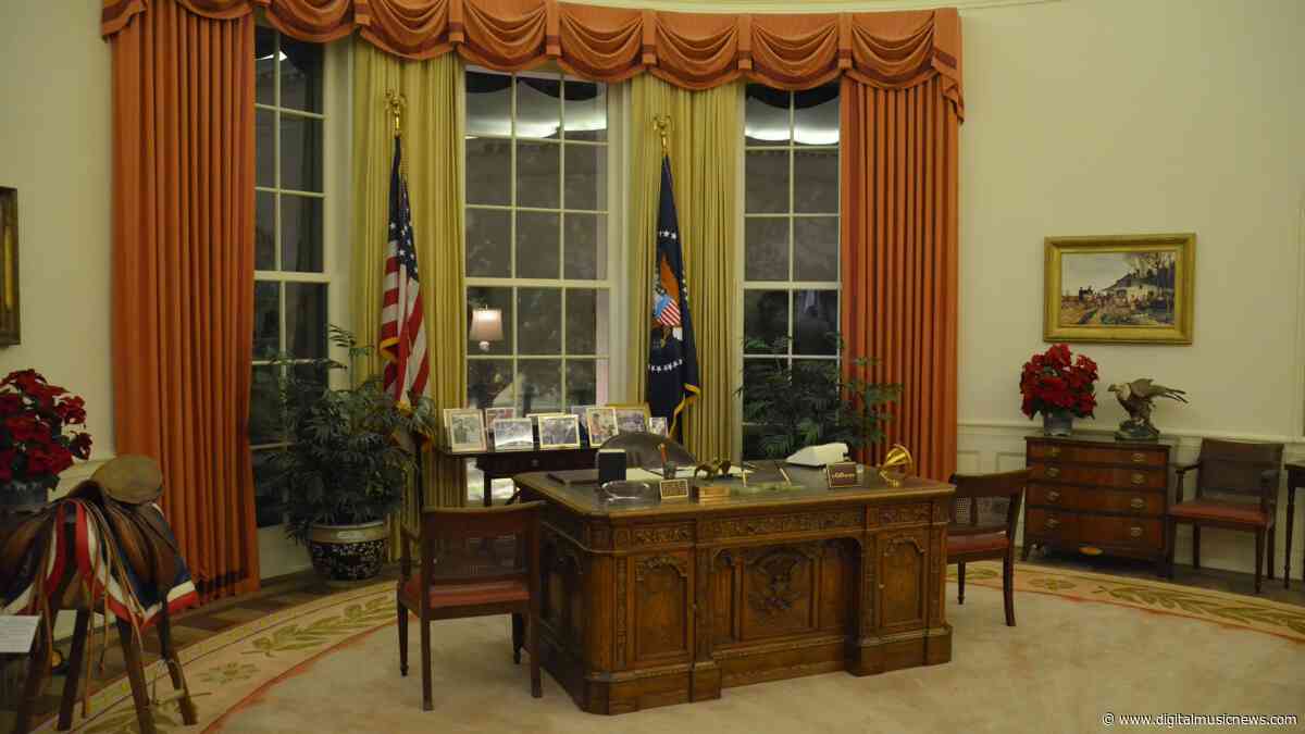 Donald Trump Met with Live Nation CEO Michael Rapino Immediately Before Calling Off the DOJ’s Case, Oval Office Logs Reveal