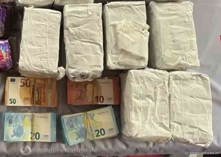Grote hoeveelheden drugs, contant geld en vuurwapens gepakt bij invallen Franse criminelen