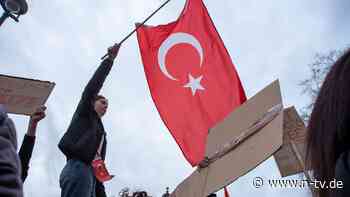 Oppositionelle Bürgermeister: Türkisches Gericht verhängt Haftstrafen gegen Erdogan-Gegner
