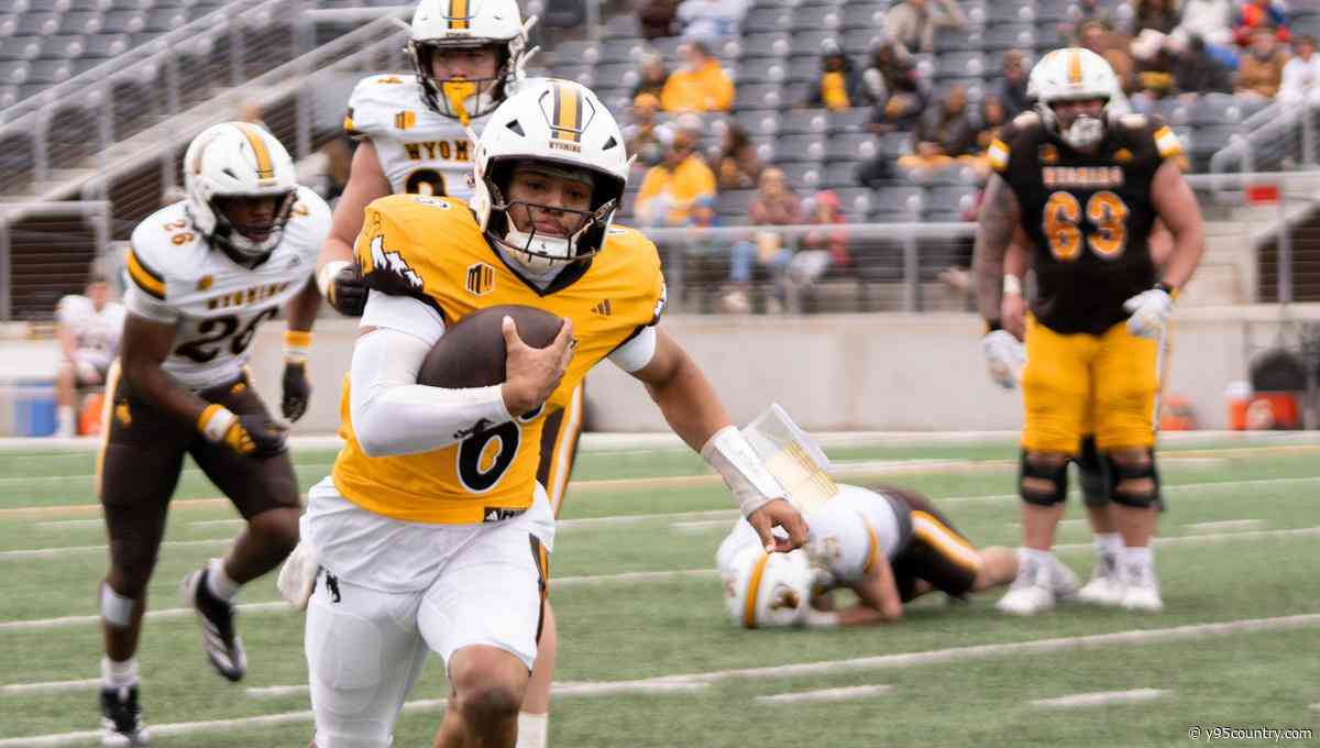 Wyoming Names Tyler Hughes Starting Quarterback