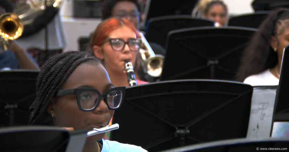 Metro Atlanta marching band invited to perform in 2027 D-Day Memorial Parade