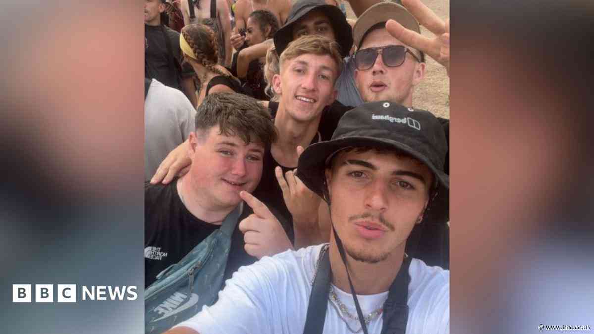 Strangers at festival help autistic man realise dream