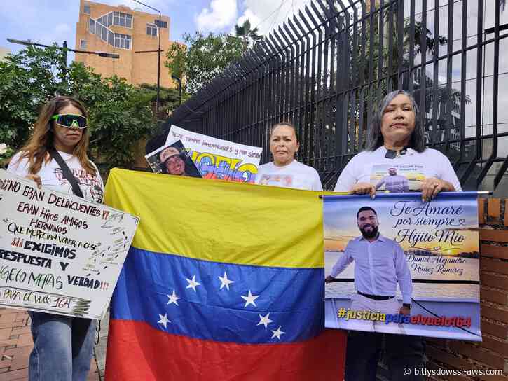 Familiares de los migrantes venezolanos deportados en el vuelo 164 exigen respuesta tras dos meses de silencio: “Lo más lógico es que el gobierno se haga responsable”